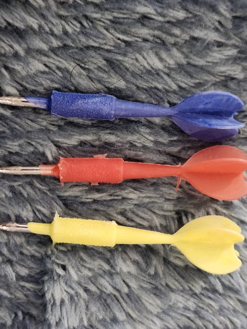 Vintage 3-Pack Mini Dart Set Keychain in Blue, Red, Yellow